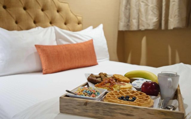 Best Western Plus Sunset Plaza Hotel