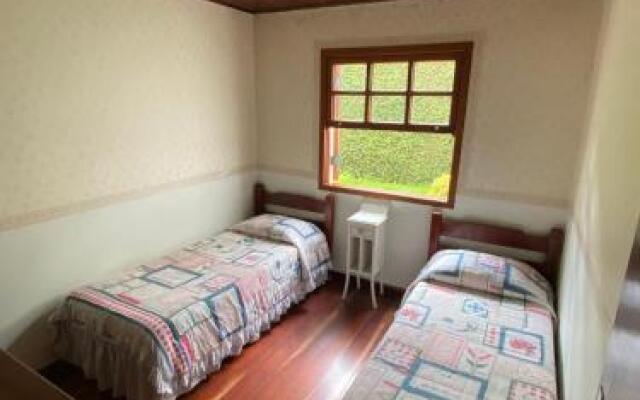 Apartamento em Condomínio Campos do Jordão