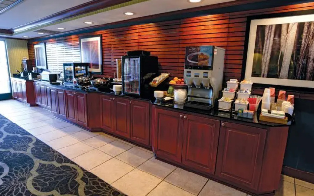 Fairfield Inn & Suites Coventry