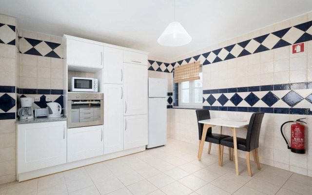 Traditional Seaside Tavira Apartment Ideal Homes