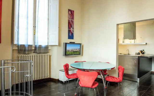 Indipendenza Apartment by Mamo Florence