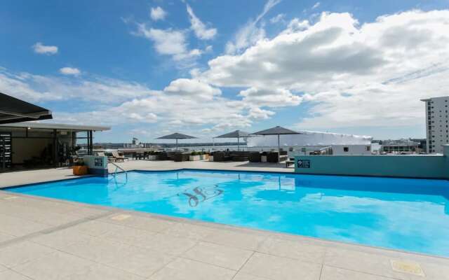 Studio Apt Hotel Pool, Gym, Wifi