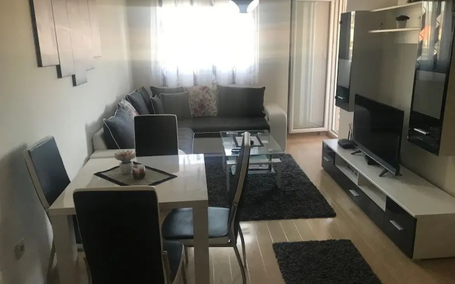 LUX Apartments Podgorica III