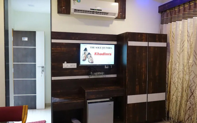 Hotel Keshav