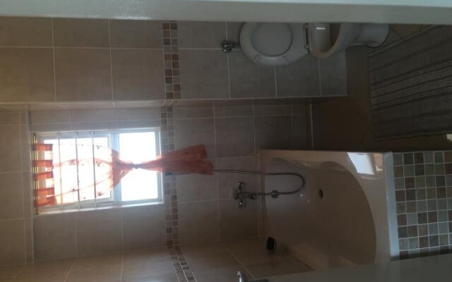 Shangri La Holiday Flats