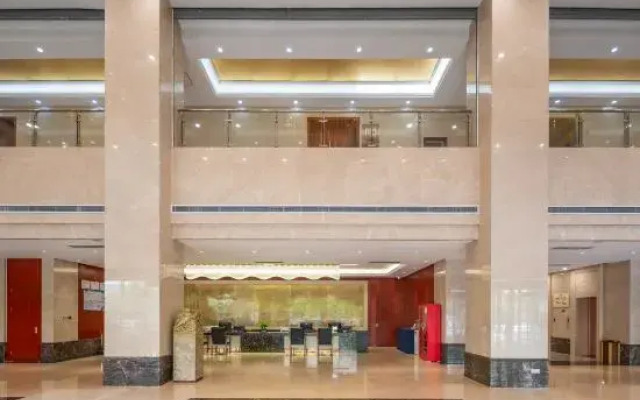 Vincent International Hotel