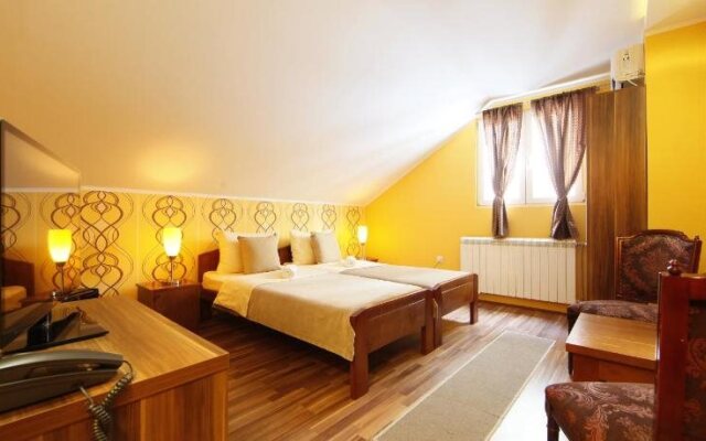 Rooms Konak Mikan