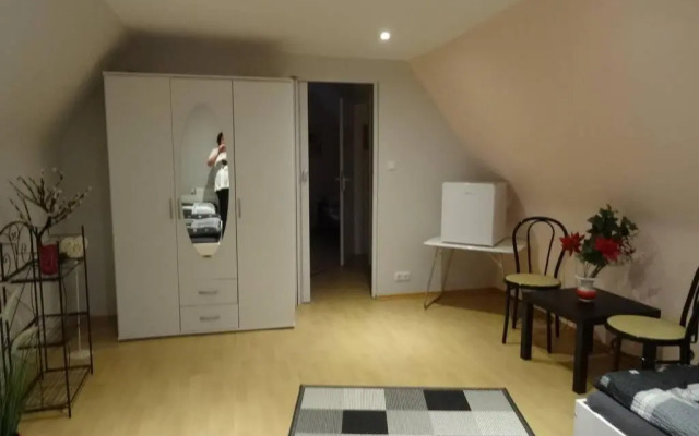 Wohnung ca. 85 qm zzgl. 17 qm Terrasse