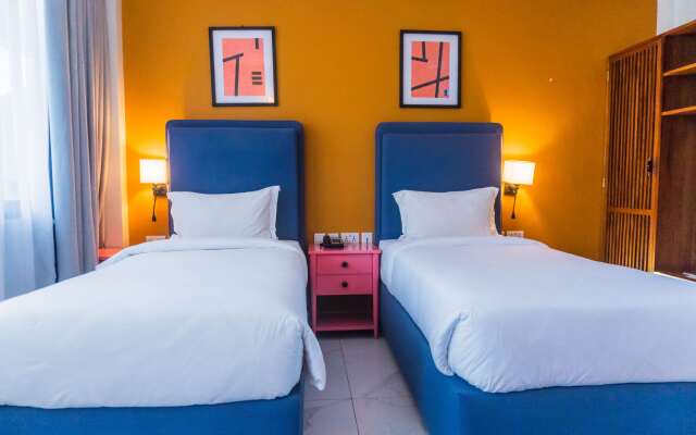 Best Western Jangwani Sea Breeze Hotel