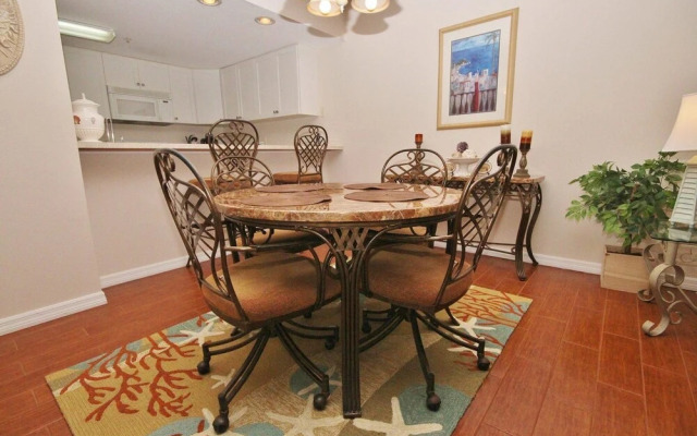 Oceanwalk 1-403 Apartment 2