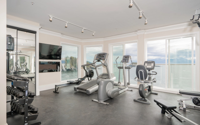 SookePoint Ocean Cottage Resort