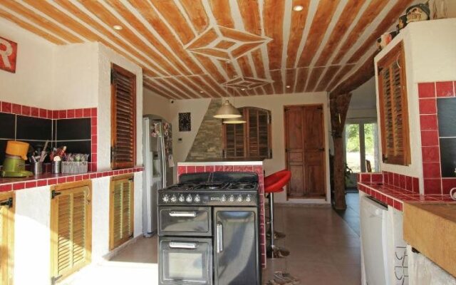 Holiday House Les Nouveaux Dourets