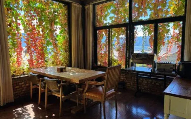 Tinghuatang Seaview Garden Inn