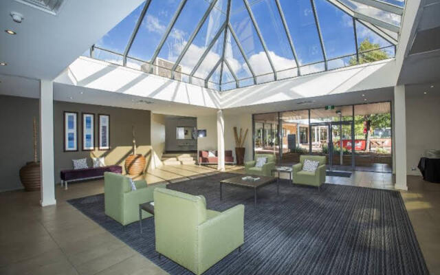 Ibis Styles Canberra Eagle Hawk