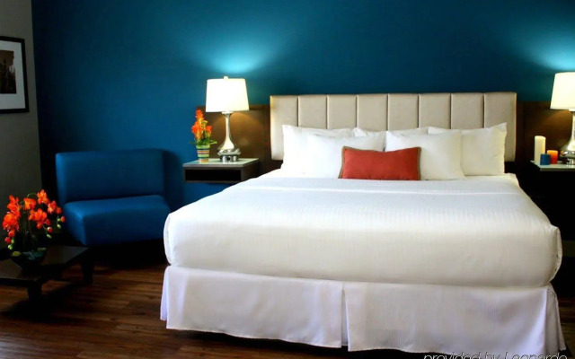 The BLVD Hotel & Suites