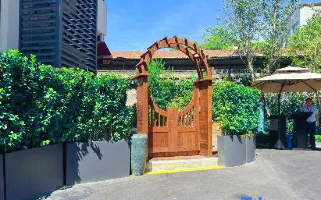 Hangzhou Xihu Qijian Jinyue Homestay (Zhejiang University Yuquan Campus)