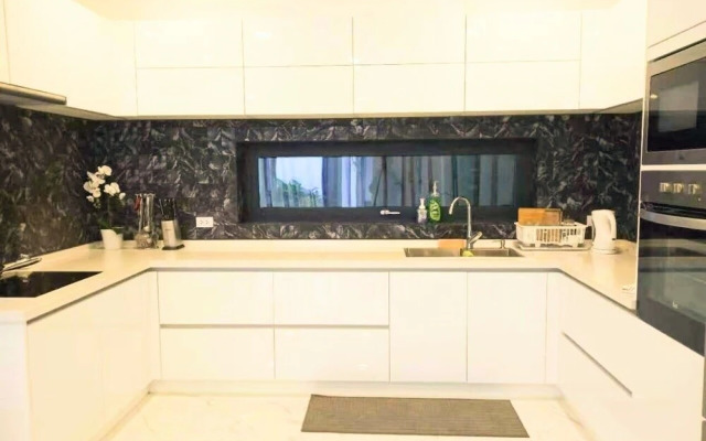 Private Pool Villa in Central Pattaya - Palmc5