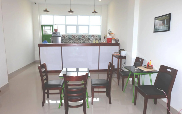 Glocal Beachside Hostel