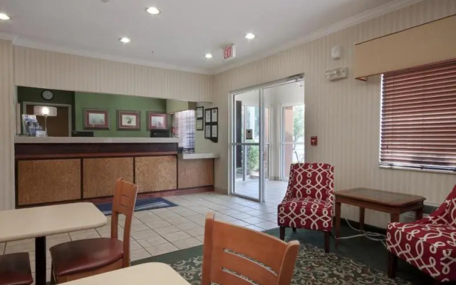 Country Inn & Suites  Fairview Heights IL