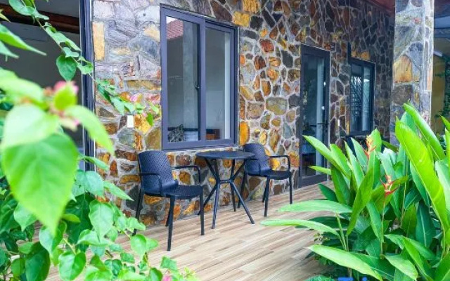 The Sam Home – Outside – Hoa Lu