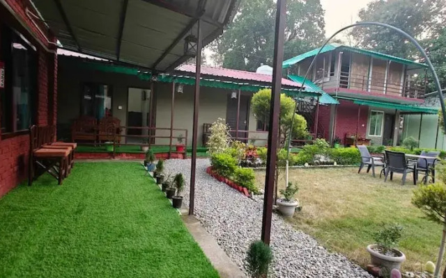 Corbett Sunrise India Homestay By Eiyuu Hotels