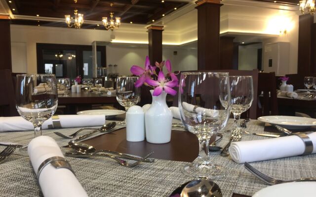 Nihara Resort And Spa