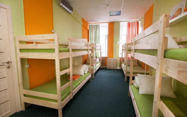 Orange Lodging Houses