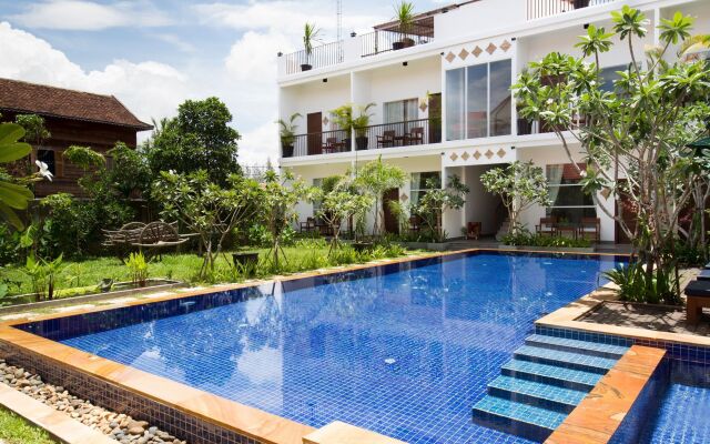 RelaxOn Boutique Villa Hotel