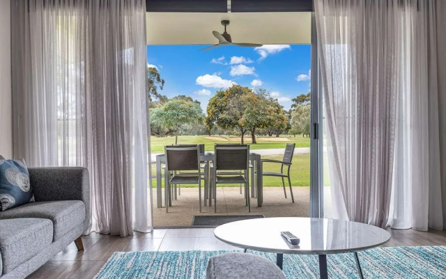 Comfort Suites Clubarham Golf Resort