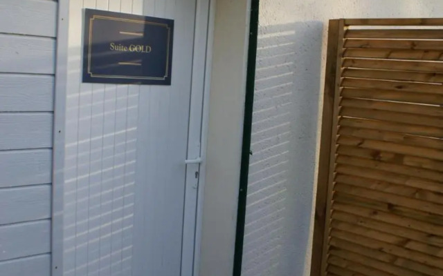 Suite Gold