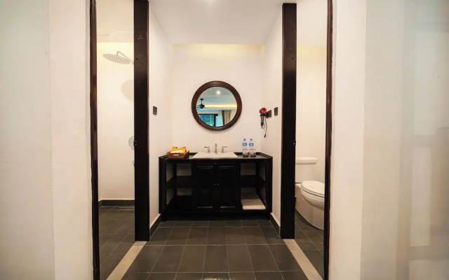 Manyo Hotel and Resort