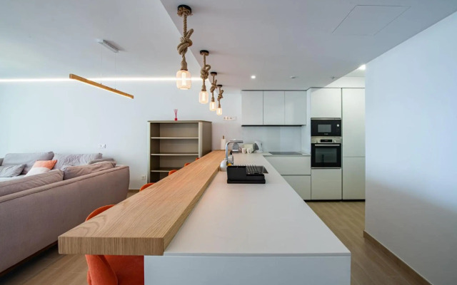 Unique 2 bedroom unit with pool near beach