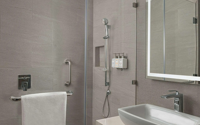 Park Inn By Radisson Bacolod