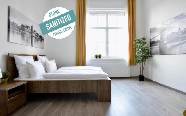 Standard Apartment by Hi5 - Bazilika Suite