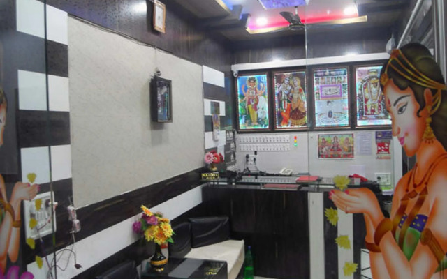 Hotel Shree Dwarkadhish Palace