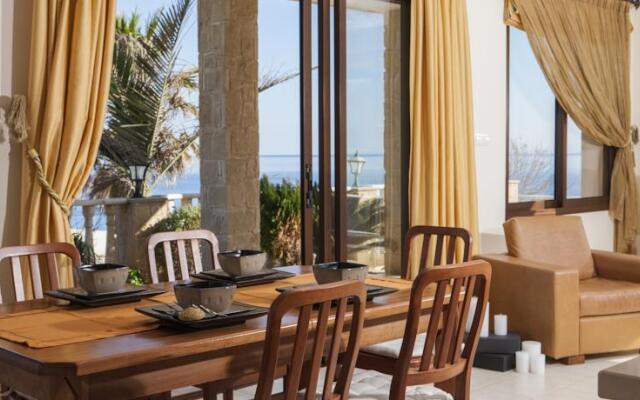 Petros Seashore Villa