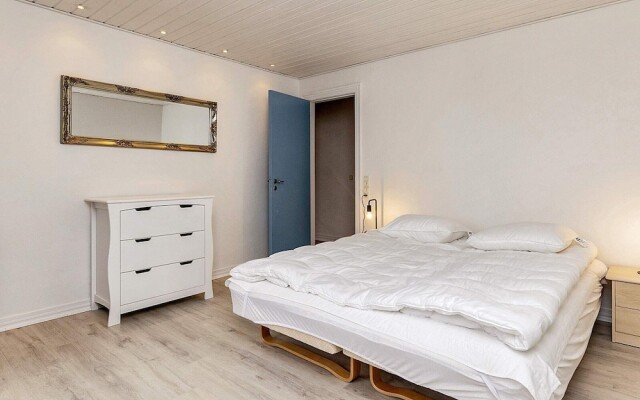 6 Person Holiday Home in Albaek