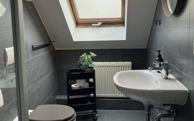 Blue Doors Hostel KTV