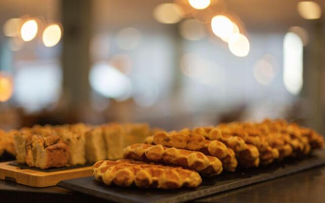Holiday Inn - the niu, Loom Manchester North by IHG