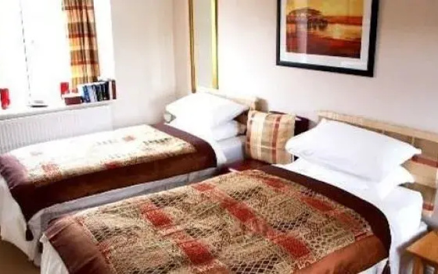 Gate House Bed  Breakfast