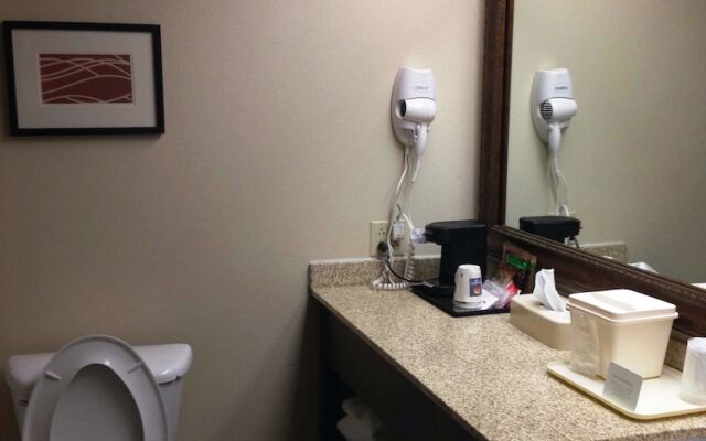 Comfort Inn & Suites