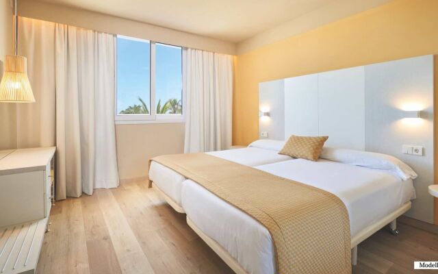 Protur Badia Park Aparthotel