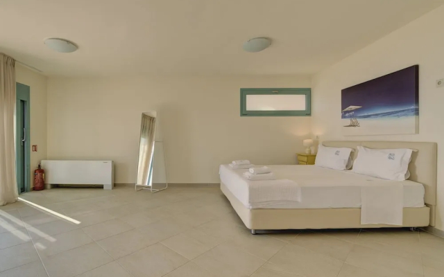 Ouzo Panoramic Houses 2, with private pool