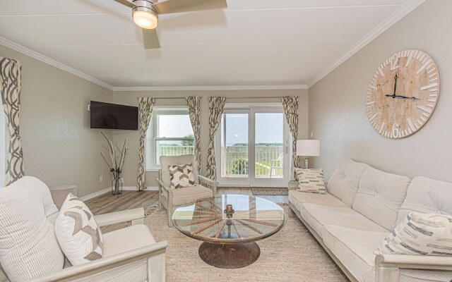 Island 145 1 Bedroom Condo