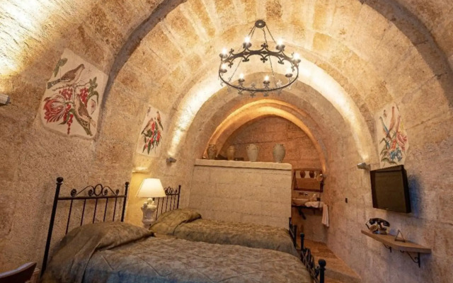 Sunak Cave Hotel