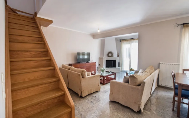 La Strada City House