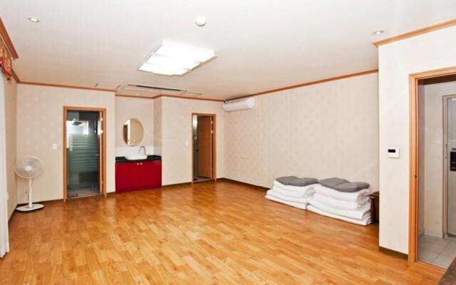 Ganghwado Freshia Tourist Hotel