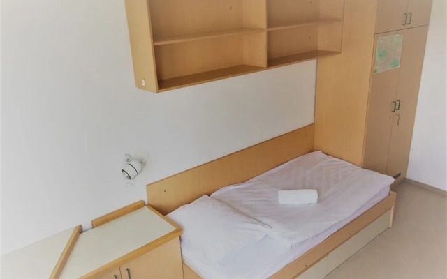 Summer Residence - Hostel