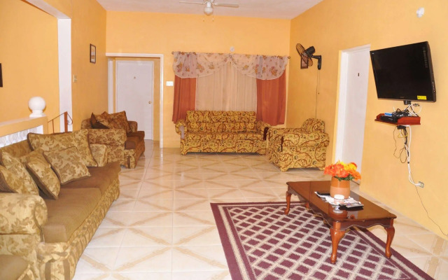 Mom's Village Resort