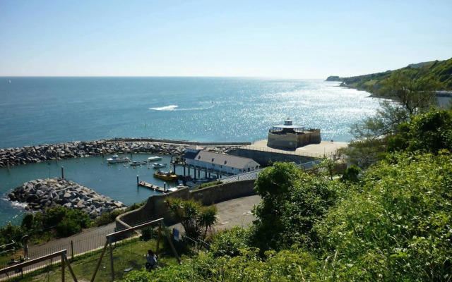 St Maur